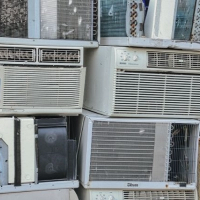 Kuzguncuk Bölgesinde Hurda Çamaşır Makinası Alanlar